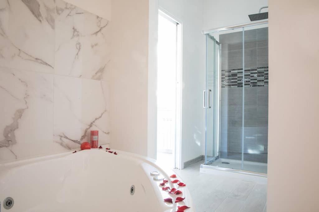 Pink Intimate Jacuzzi Suite Trastevere - Top Collection Rome Luaran gambar